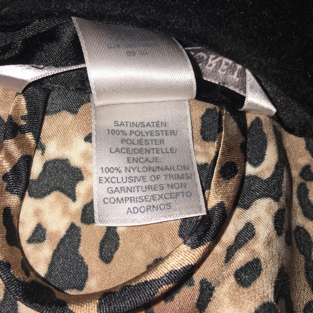 Victoria’s Secret Kimono Robe - Picture 7 of 8